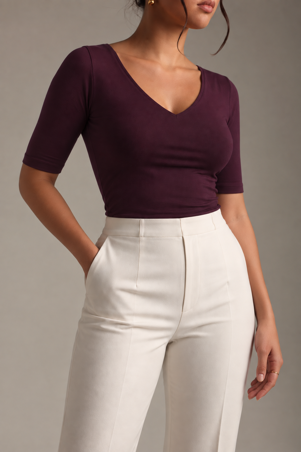 ROA V NECK